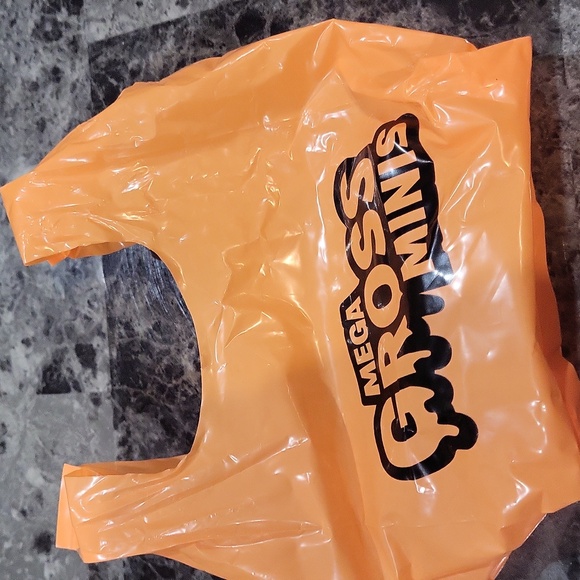 Zuru Mega Gross Minis - Picture 6 of 9